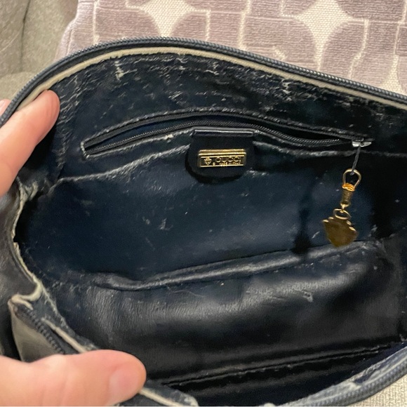 Vintage Gucci Crossbody - Picture 15 of 16